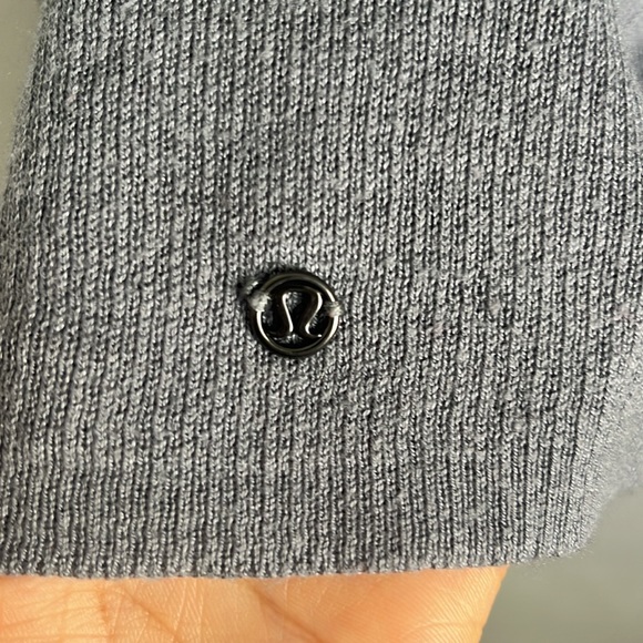 Lululemon Athletica Cashmere Blend Sweater Womens Size 6 Gray - Picture 5 of 5